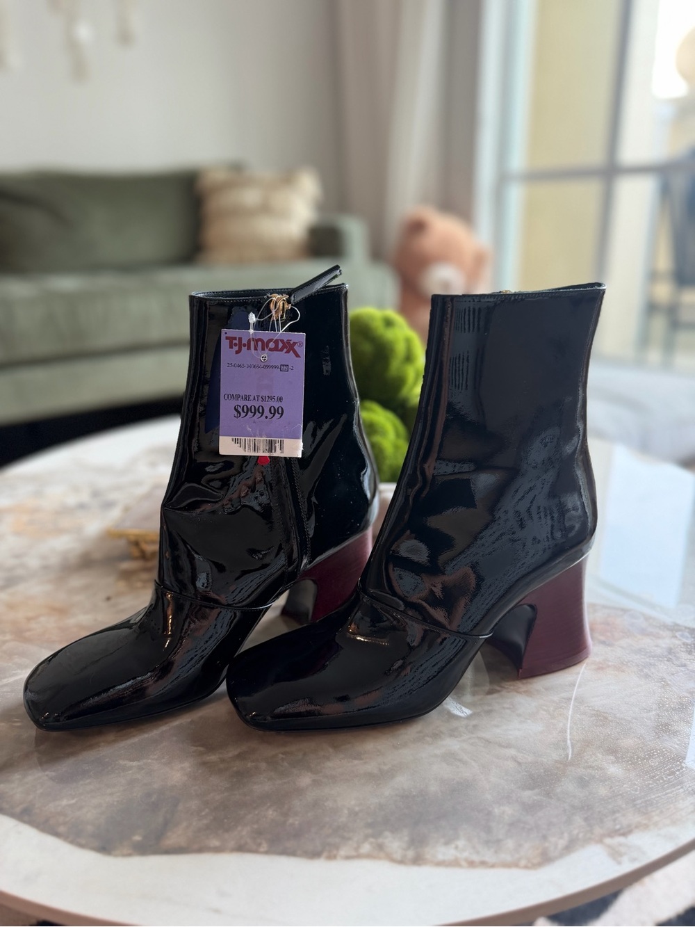 Chloé Janis Bootie Black Patent Ankle Boots with Burgundy Block Heel
